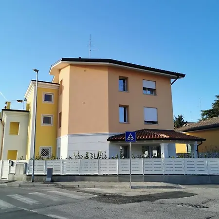 The Orange Flat Apartment Bussolengo
