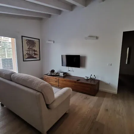 Apartment The Orange Flat